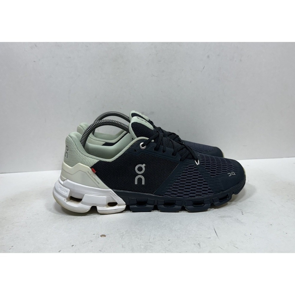 On Cloudflyer Shoes Womens Size 9.5 D Wide Black Mint Road Running Sneaker